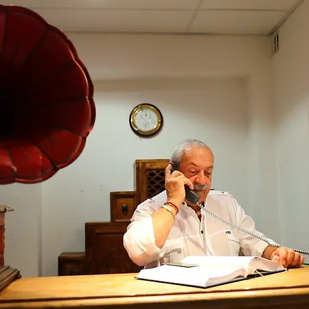 ホテル Sole E Monti