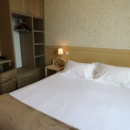 Hotel Sole E Monti 3*